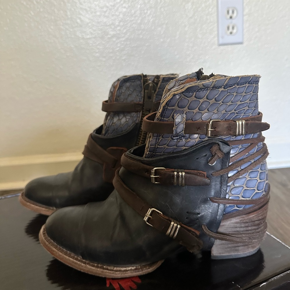 Freebird Crew- black  & blue snakeskin ankle boots